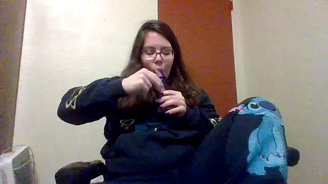 Snapshot of LacieStar chatting on December 11, 2024, 9:55 pm LacieStar online show from December 11, 2024, 9:55 pm