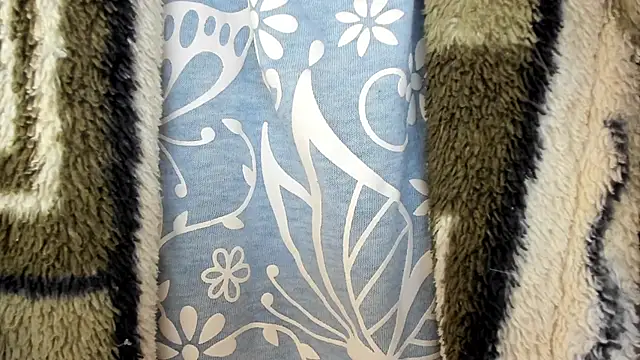 Snapshot of angelmommu chatting on February 28, 2025, 3:48 pm angelmommu online show from February 28, 2025, 3:48 pm