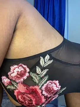 bigbooobs3 online show from October 28, 2025, 6:01 am