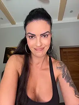 Snapshot of Helena_Karel chatting on May 25, 2026, 8:13 am Helena Karel online show from May 25, 2026, 8:13 am