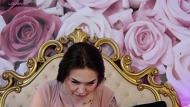 HessaHessy online show from April 18, 2026, 7:07 pm