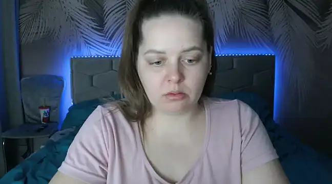 uliastar online show from March 9, 2025, 12:42 pm