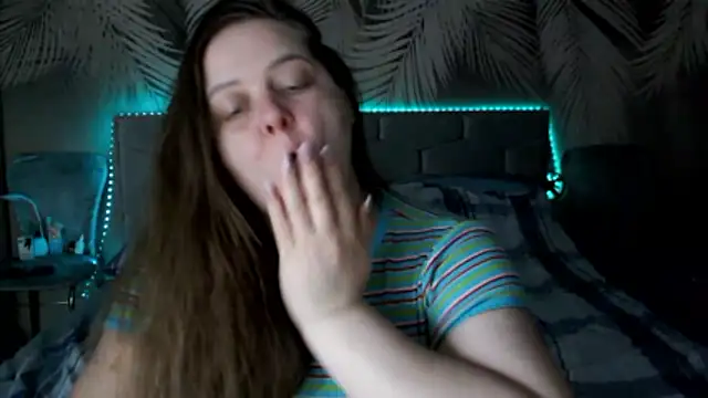 uliastar online show from March 22, 2026, 11:23 am