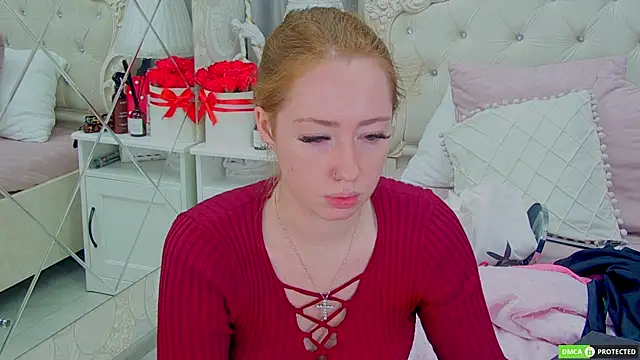 TinaBrook online show from October 6, 2025, 4:02 am