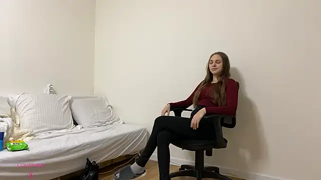 Snapshot of SunriseGuys chatting on February 6, 2026, 1:07 pm SunriseGuys online show from February 6, 2026, 1:07 pm