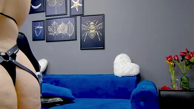 Katewalker  online show from March 19, 2025, 12:26 am