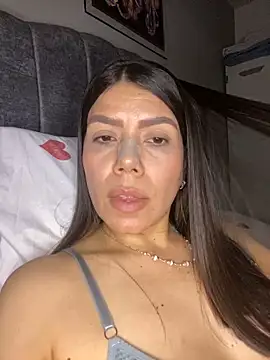 martina contreras online show from April 10, 2026, 12:06 am