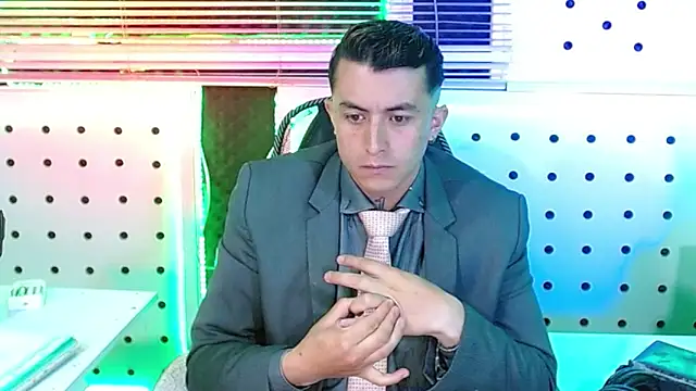 Snapshot of Darko0717 chatting on November 20, 2025, 4:40 pm Darko0717 online show from November 20, 2025, 4:40 pm