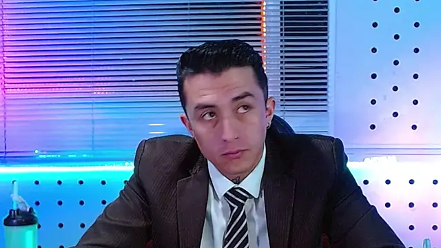 Darko0717 online show from May 17, 2026, 1:55 pm