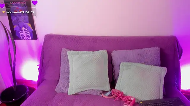 Snapshot of Cata_green chatting on May 7, 2026, 7:28 pm Cata green online show from May 7, 2026, 7:28 pm