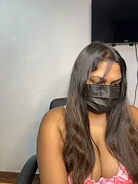 Snapshot of Black_Beauty997 chatting on November 14, 2025, 4:10 pm Black Beauty997 online show from November 14, 2025, 4:10 pm