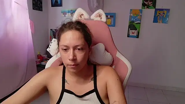 MommyMiaWs online show from February 9, 2026, 3:32 pm