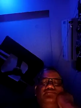 Snapshot of StarPacifist6 chatting on December 29, 2024, 1:13 am StarPacifist6 online show from December 29, 2024, 1:13 am