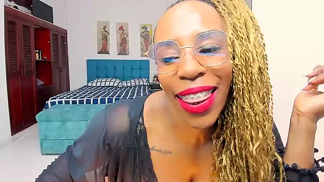 TAYLORR778 online show from April 21, 2026, 2:23 pm