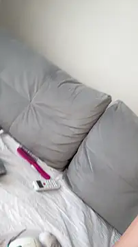 Mia Roxie online show from April 28, 2026, 2:49 am