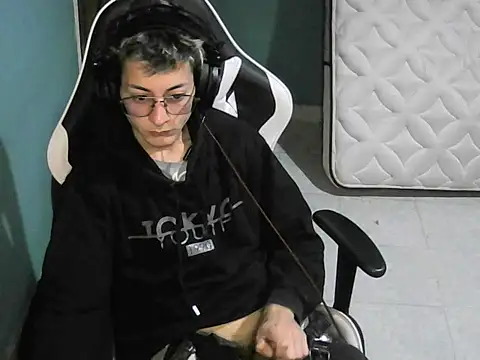 Snapshot of Jughead_16 chatting on October 5, 2025, 11:50 pm Jughead 16 online show from October 5, 2025, 11:50 pm