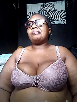 Snapshot of YELLOW_BONE chatting on March 14, 2025, 9:35 am YELLOW BONE online show from March 14, 2025, 9:35 am