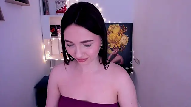 Snapshot of GracefulLook chatting on March 7, 2025, 6:35 am GracefulLook online show from March 7, 2025, 6:35 am