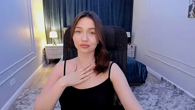 Snapshot of GracefulLook chatting on March 18, 2025, 2:40 am GracefulLook online show from March 18, 2025, 2:40 am