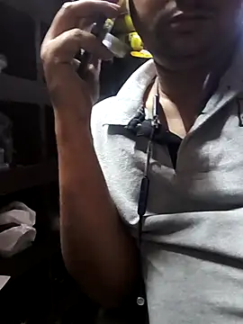 Snapshot of rajstrip12650 chatting on December 4, 2025, 11:42 am rajstrip12650 online show from December 4, 2025, 11:42 am