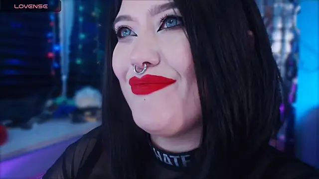 Snapshot of wickedxqueen chatting on January 25, 2025, 12:47 pm wickedxqueen online show from January 25, 2025, 12:47 pm