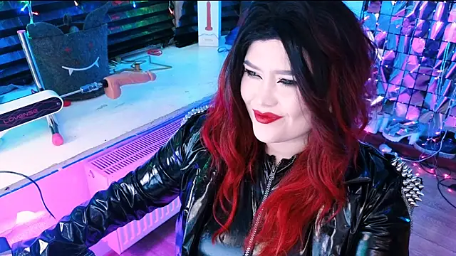 Snapshot of wickedxqueen chatting on February 18, 2025, 9:53 pm wickedxqueen online show from February 18, 2025, 9:53 pm