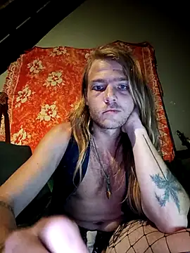 Snapshot of Salted_Playday chatting on November 4, 2025, 1:31 am Salted Playday online show from November 4, 2025, 1:31 am