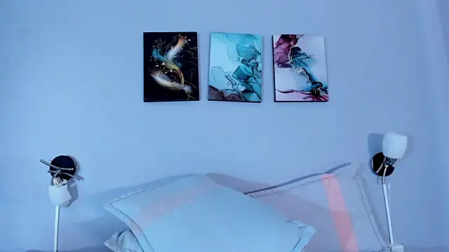 Estrella Duran online show from April 19, 2026, 6:10 pm