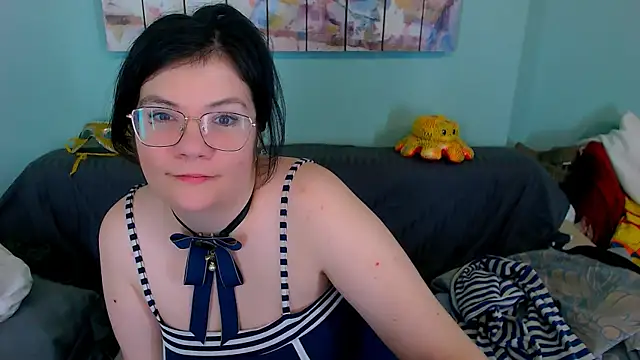 EverlyRays online show from April 18, 2026, 8:27 am