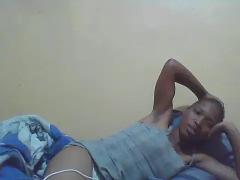 Smillie prety online show from November 28, 2025, 4:34 am