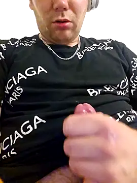 Snapshot of ACABFTP chatting on September 8, 2025, 9:58 pm ACABFTP online show from September 8, 2025, 9:58 pm