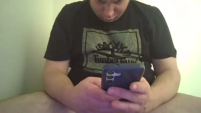 Snapshot of ACABFTP chatting on November 6, 2025, 4:38 am ACABFTP online show from November 6, 2025, 4:38 am