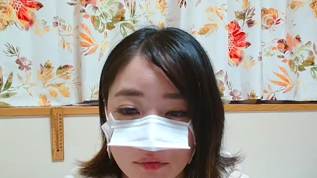 Snapshot of liliyRiSAcha-n chatting on November 12, 2025, 7:23 am liliyRiSAcha-n online show from November 12, 2025, 7:23 am