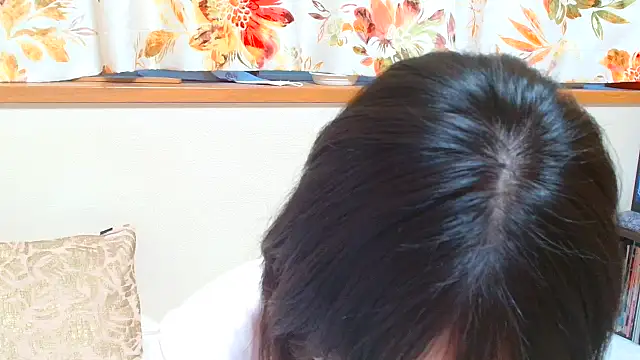 Snapshot of liliyRiSAcha-n chatting on October 20, 2025, 7:31 am liliyRiSAcha-n online show from October 20, 2025, 7:31 am