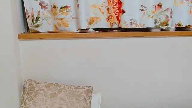 Snapshot of liliyRiSAcha-n chatting on November 7, 2025, 8:19 am liliyRiSAcha-n online show from November 7, 2025, 8:19 am