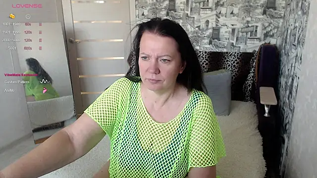Snapshot of your_space chatting on July 15, 2026, 12:06 am your space online show from July 15, 2026, 12:06 am