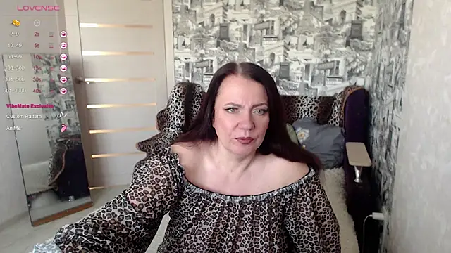Snapshot of your_space chatting on June 24, 2026, 11:57 pm your space online show from June 24, 2026, 11:57 pm