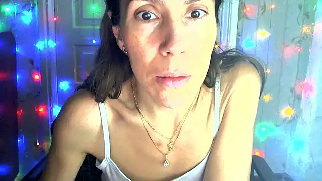 Ladywinter online show from November 1, 2025, 3:17 pm