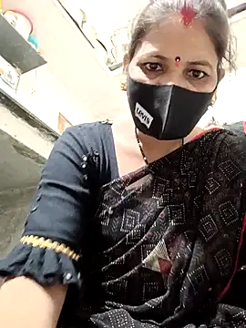 Snapshot of Riyaa-Devi chatting on October 13, 2025, 5:47 pm Riyaa-Devi online show from October 13, 2025, 5:47 pm