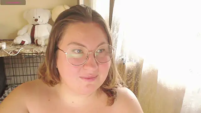 Snapshot of AmylleStar chatting on September 28, 2025, 6:53 am AmylleStar online show from September 28, 2025, 6:53 am