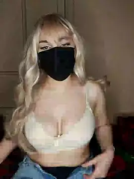 Snapshot of Mayoosh6 chatting on January 28, 2025, 1:38 pm Mayoosh6 online show from January 28, 2025, 1:38 pm