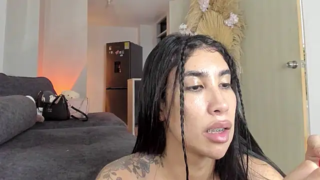 Snapshot of GarciaMilu chatting on May 3, 2026, 5:23 am GarciaMilu online show from May 3, 2026, 5:23 am
