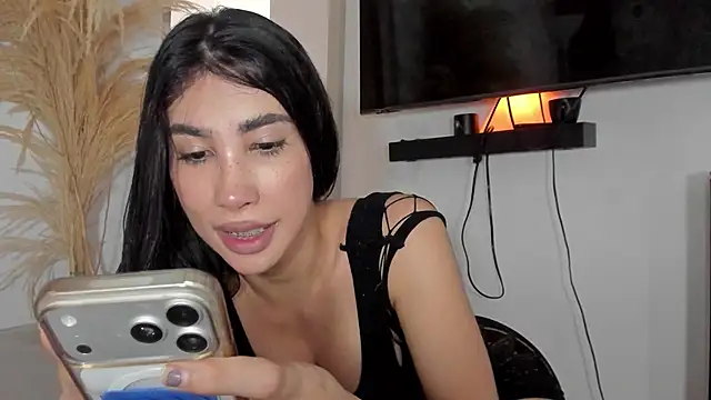 Snapshot of GarciaMilu chatting on April 29, 2026, 5:30 pm GarciaMilu online show from April 29, 2026, 5:30 pm