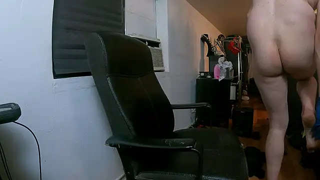 Snapshot of leanjamesdean chatting on February 19, 2025, 2:23 am leanjamesdean online show from February 19, 2025, 2:23 am