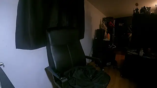 Snapshot of leanjamesdean chatting on March 13, 2025, 1:10 am leanjamesdean online show from March 13, 2025, 1:10 am