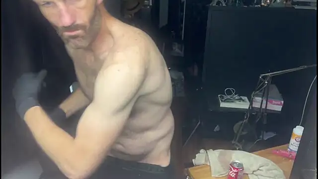 Snapshot of leanjamesdean chatting on October 10, 2025, 10:32 pm leanjamesdean online show from October 10, 2025, 10:32 pm