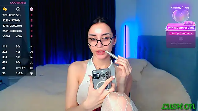 Kemi  Jordan online show from March 13, 2025, 2:44 pm