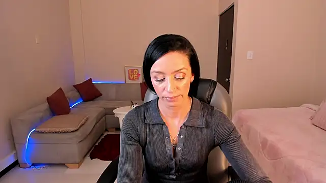 Kristen Garner online show from June 10, 2026, 8:32 pm