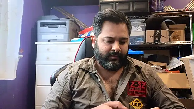 Snapshot of Sakhtlaundaz chatting on November 14, 2025, 2:54 pm Sakhtlaundaz online show from November 14, 2025, 2:54 pm