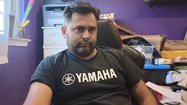 Snapshot of Sakhtlaundaz chatting on March 11, 2025, 9:26 pm Sakhtlaundaz online show from March 11, 2025, 9:26 pm